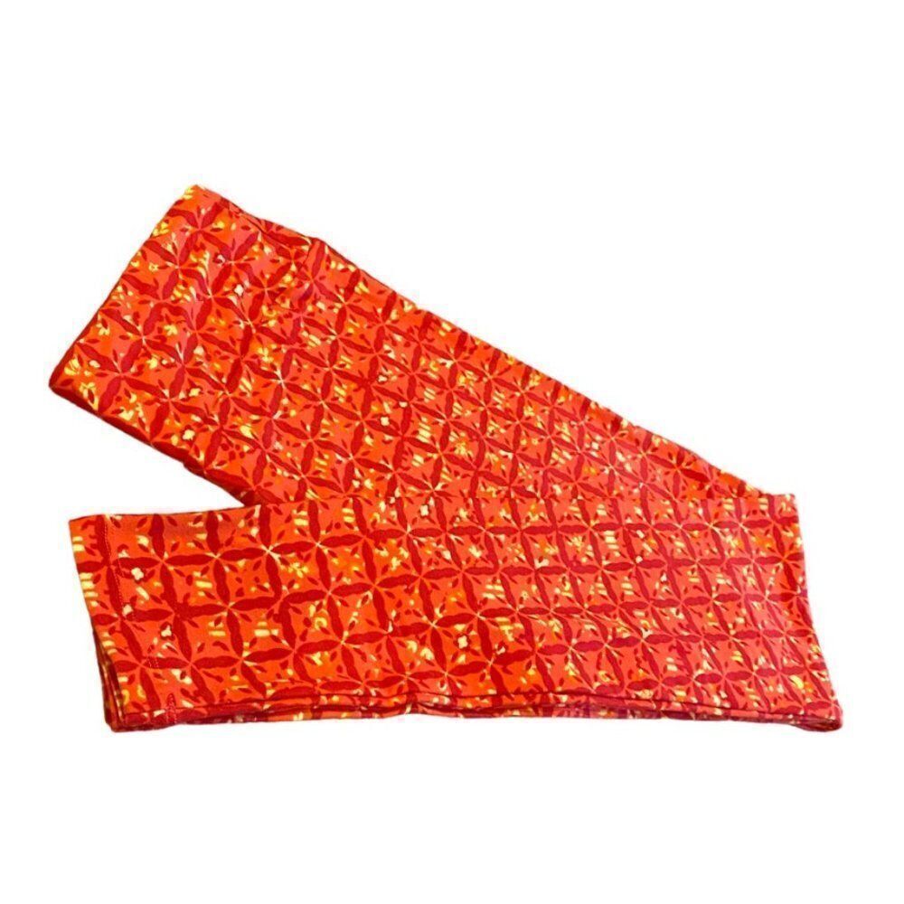 0653 LuLaRoe Size OS Leggings Shadow Box Print Orange and Red New